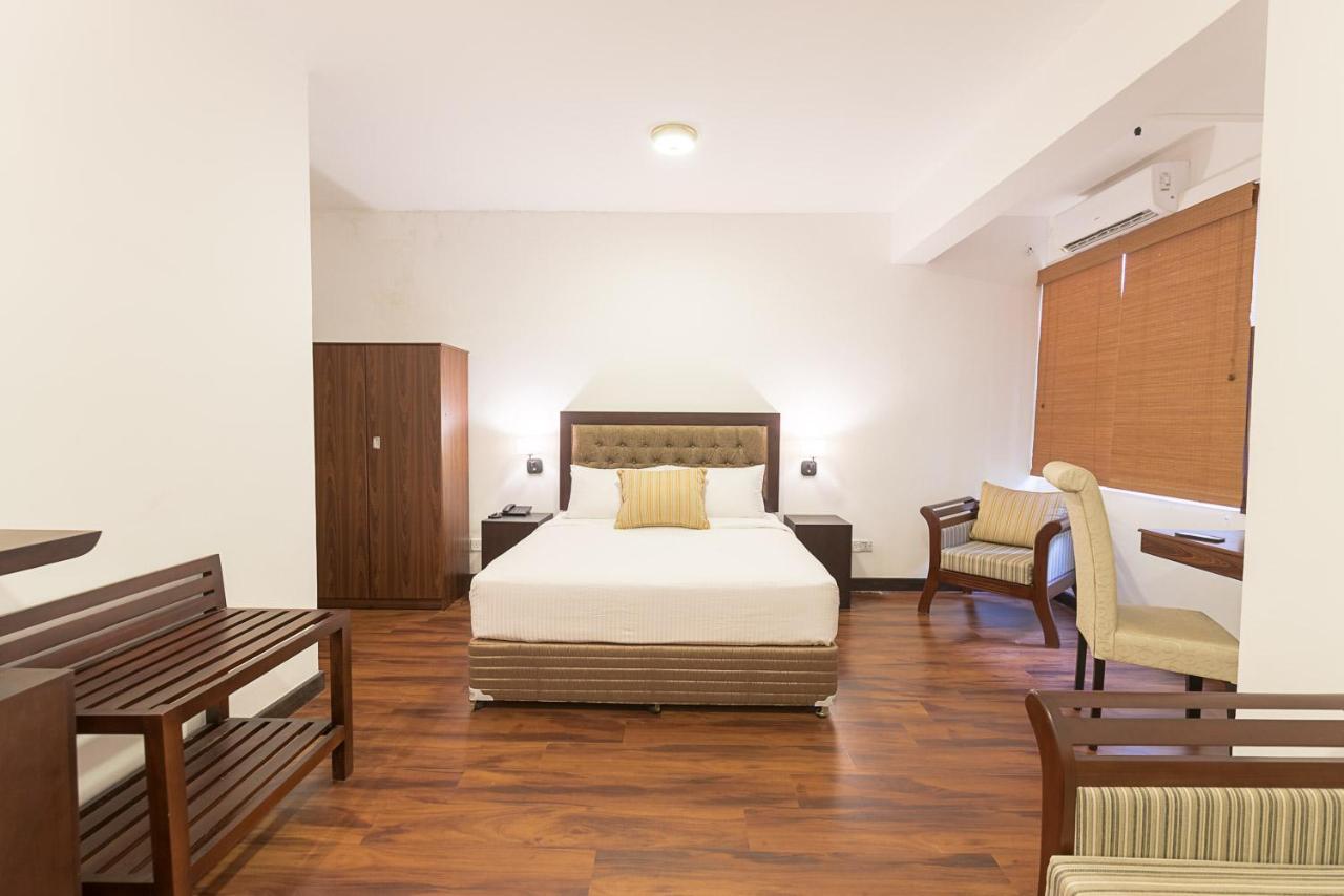 Pearl Royal Hotel, Colombo Exteriör bild